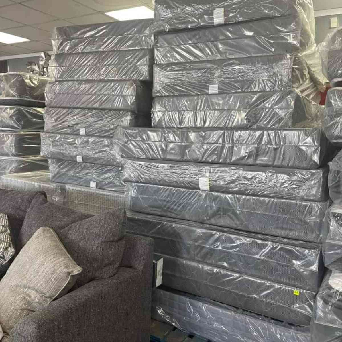 mattresses and boxsprings - Newport News, Virginia - FleaMarketBay