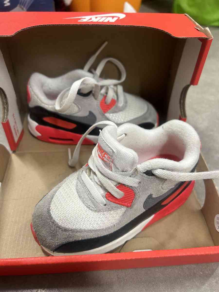 baby shoes for sale - Phoenix, Arizona - FleaMarketBay