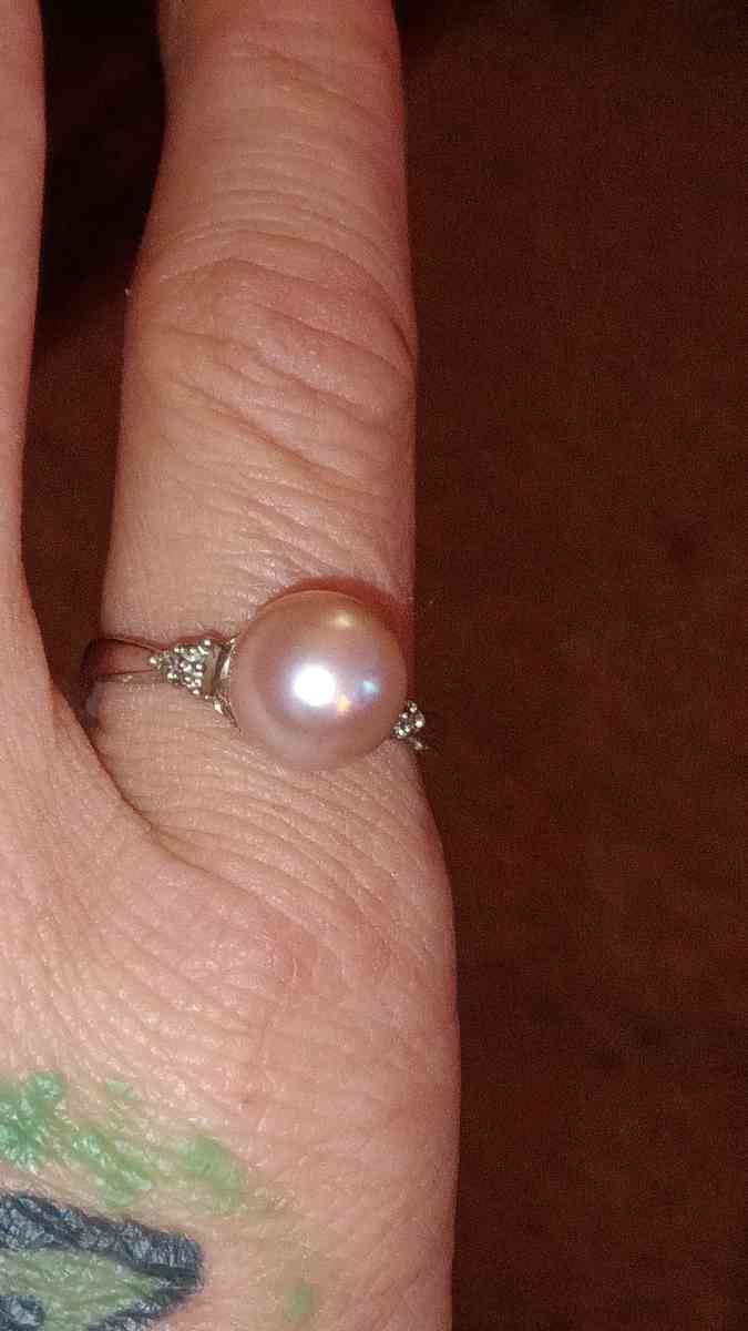pink pearl with diamond stamped 925 and FIC - Brooksville, Florida - FleaMarketBay