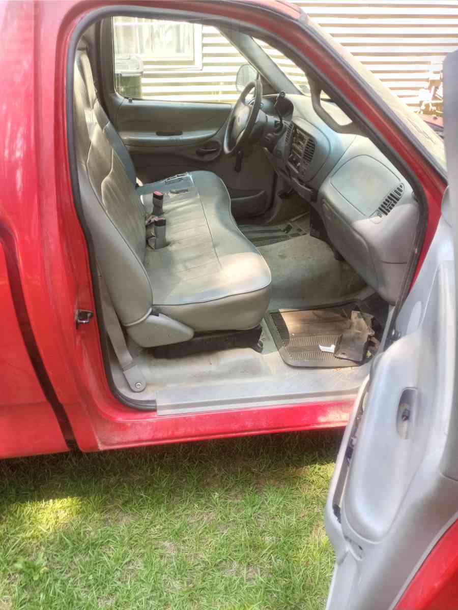 truck - Corinth, Mississippi - FleaMarketBay