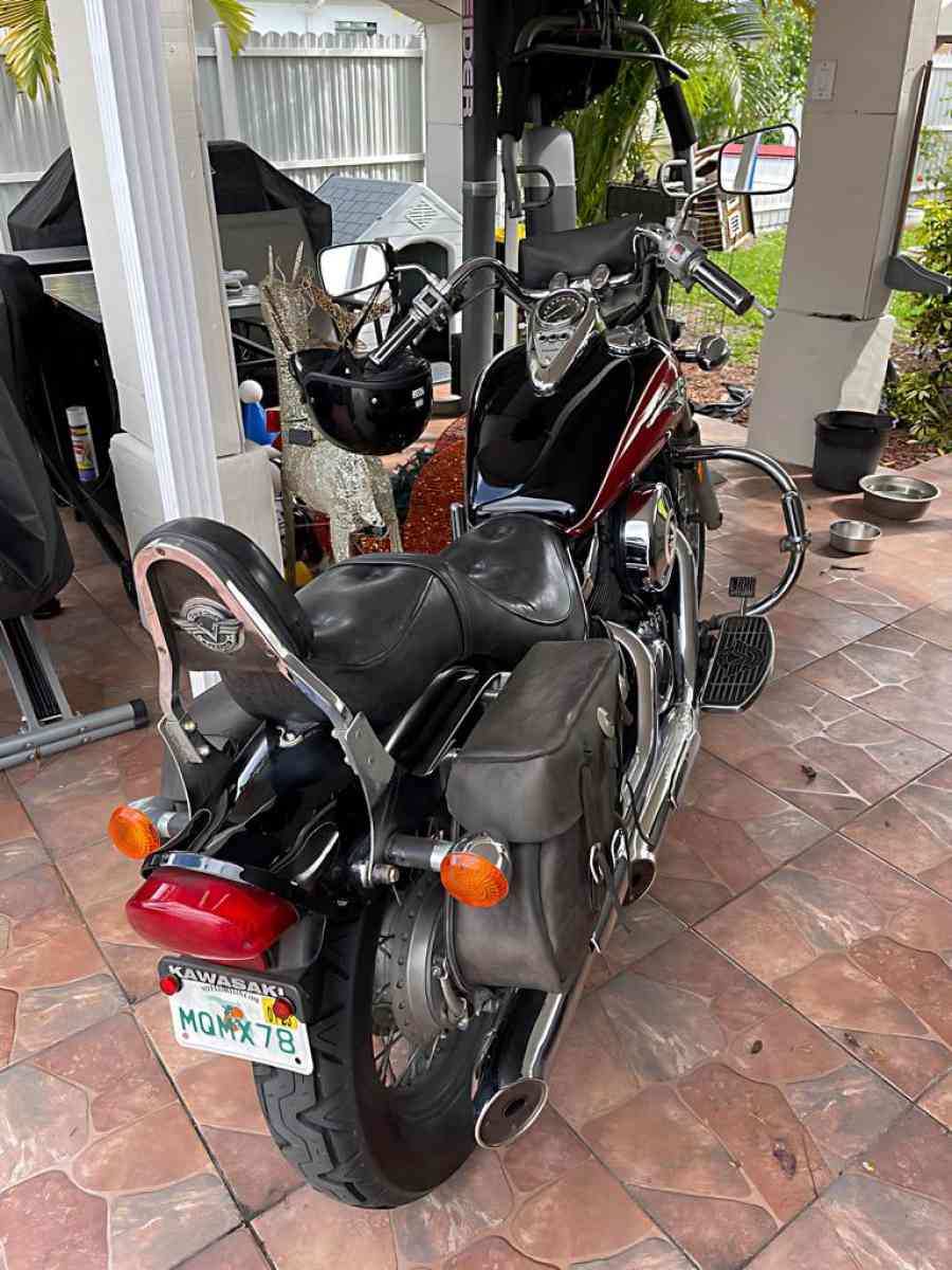 kawasaki Vulcan 800cc - Opa Locka, Florida