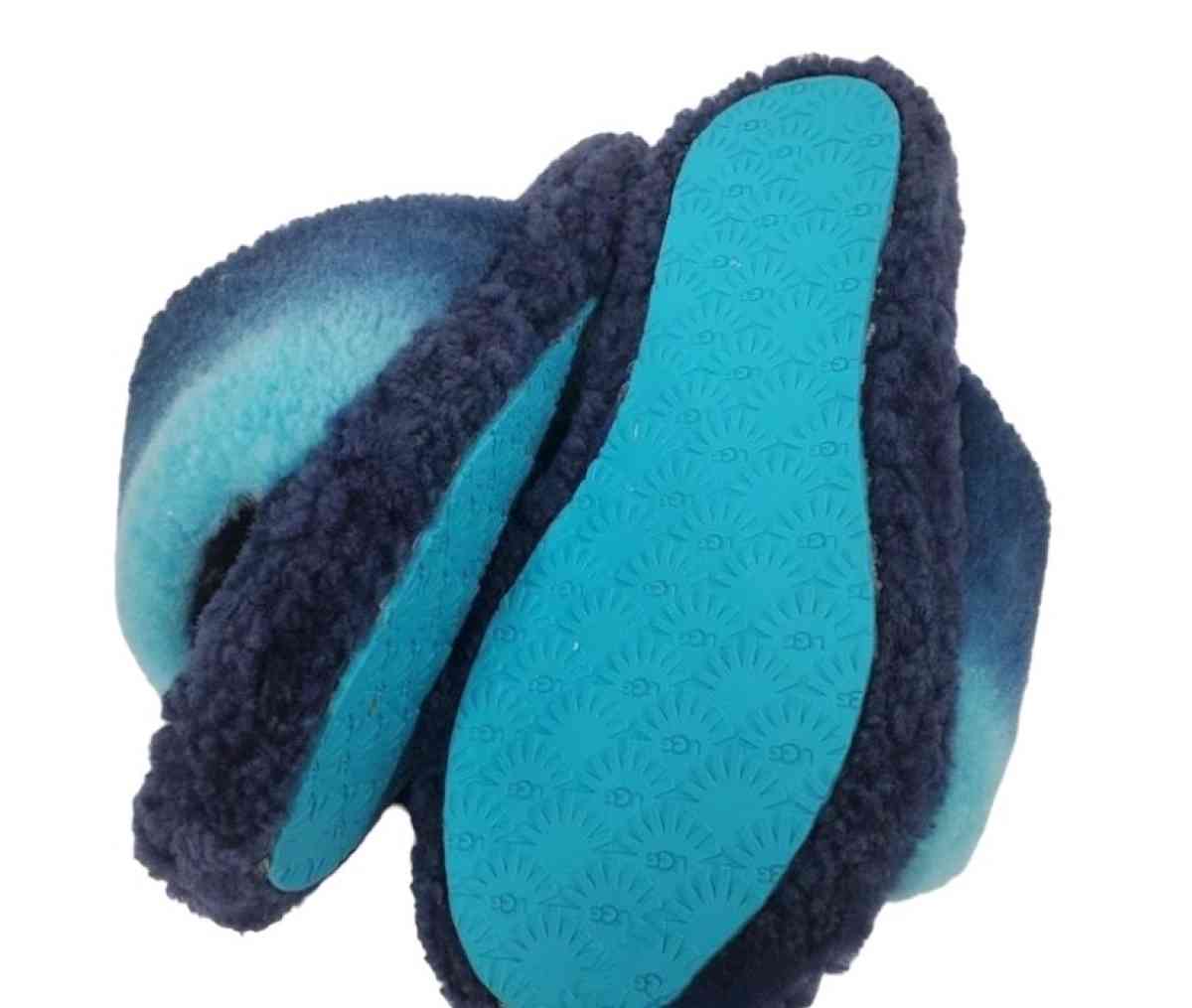 UGG NIB Fluff Yeah Slide Gradient 60 Youth Size 4 Fits US Wo - Chicago Heights, Illinois - FleaMarketBay