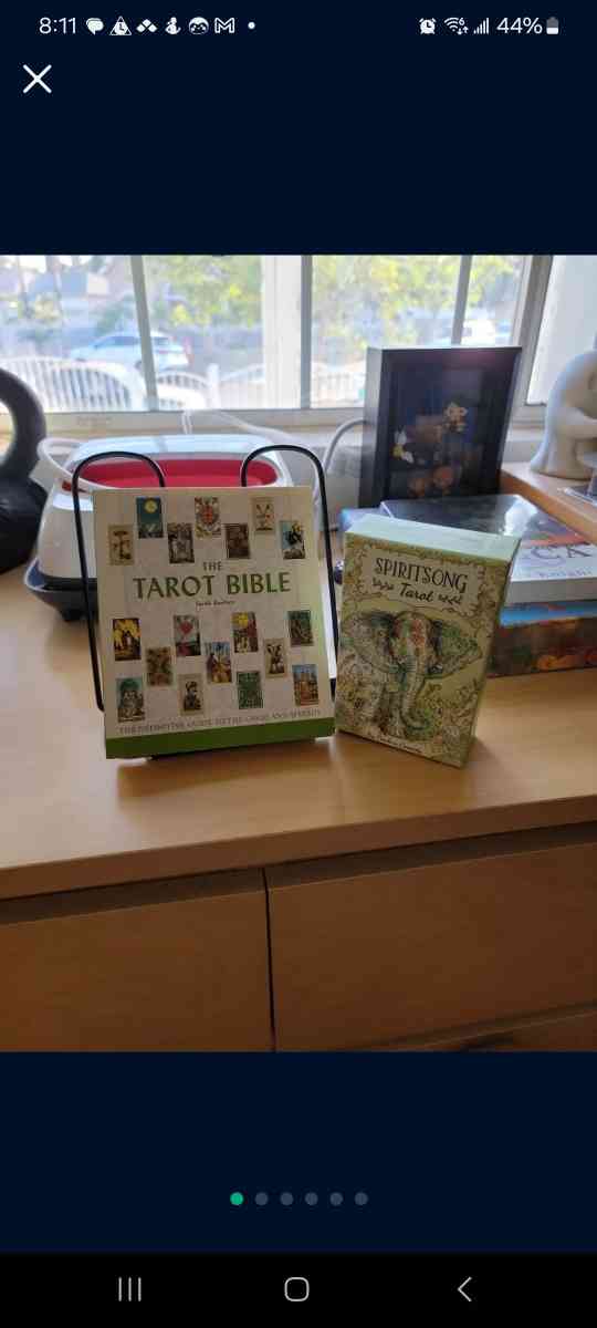 tarot cards and book brand new - Pacoima, California - FleaMarketBay