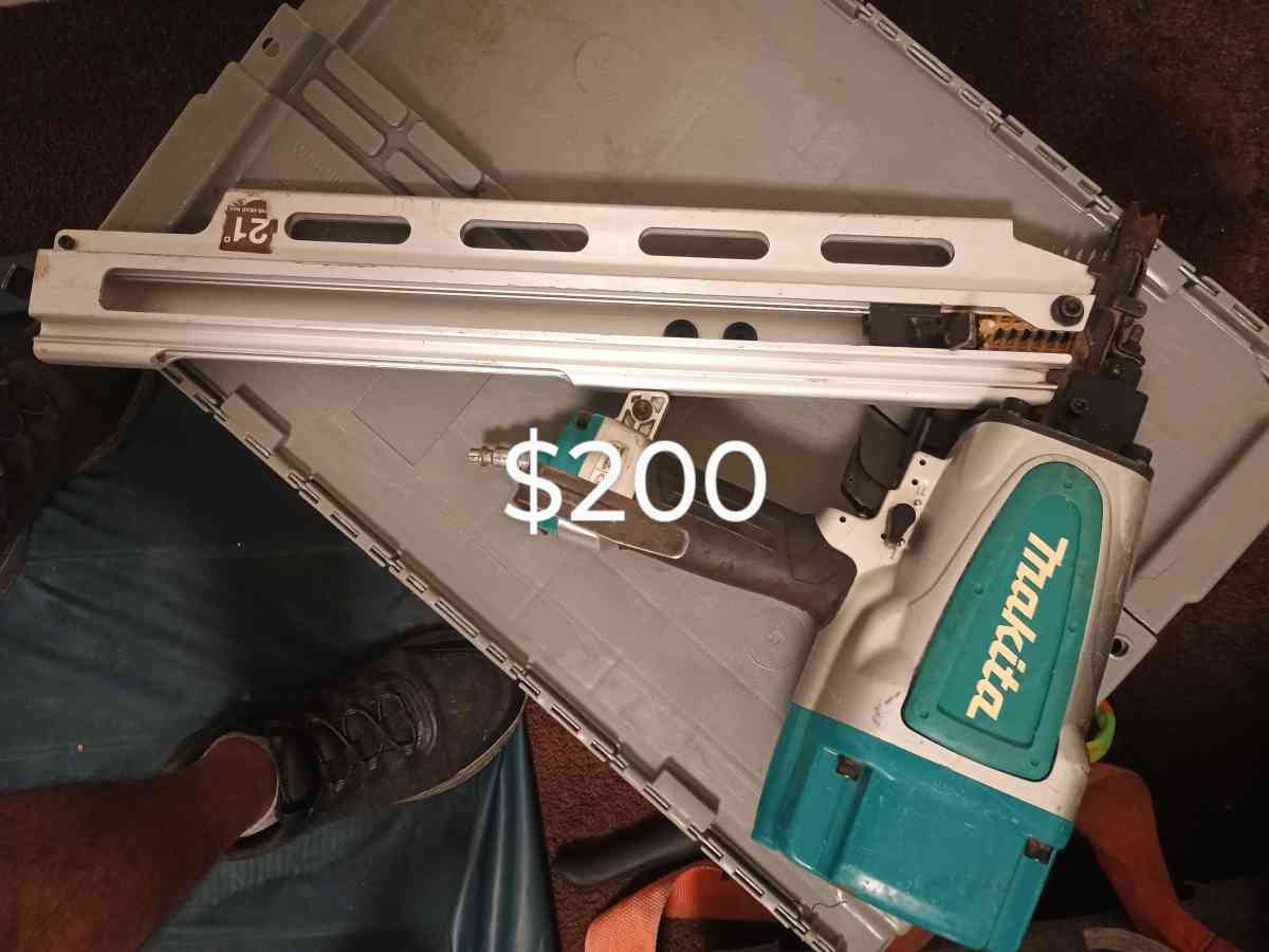 Makita 21 Gauge Nailer - San Jose, California