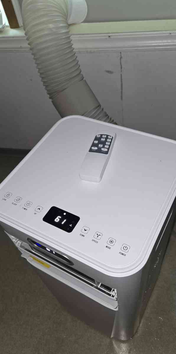 AIR CONDITIONER - Hutchinson, Minnesota - FleaMarketBay