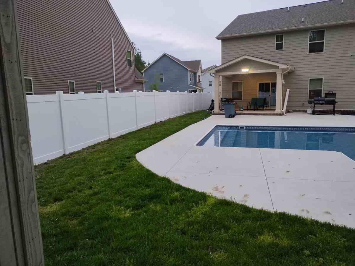 fencing  flooring - Dundalk, Maryland - FleaMarketBay