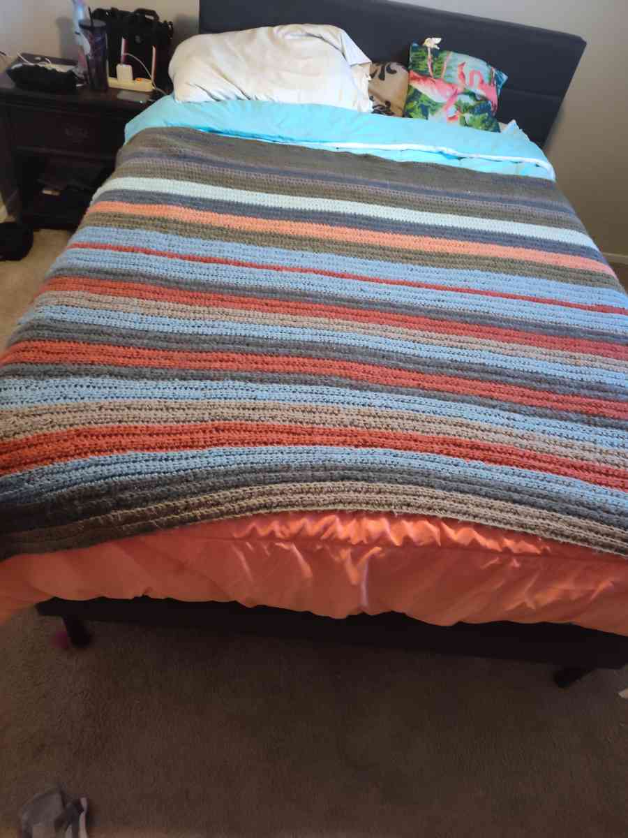hand made crochet blanket - Fort Worth, Texas - FleaMarketBay