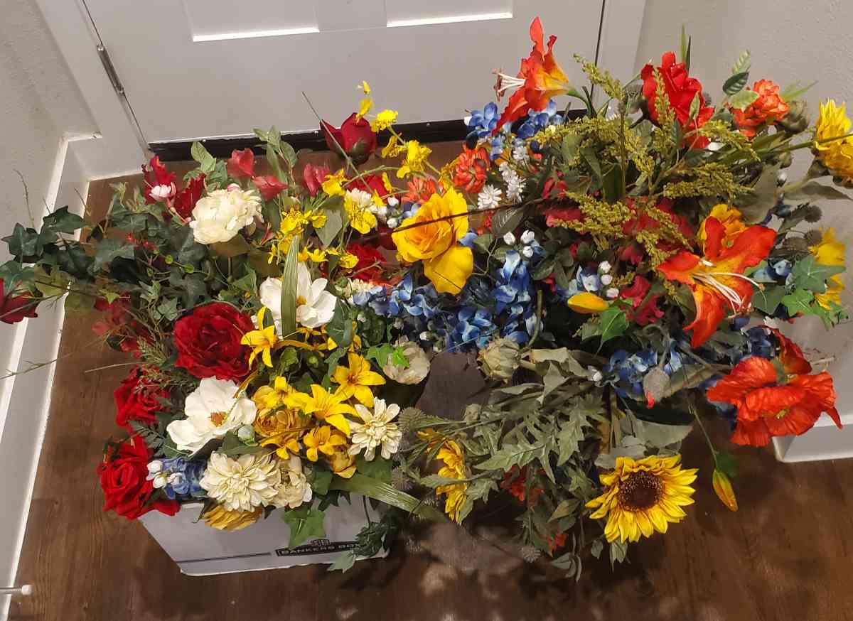 Lot of Fake Artificial Flowers - Fort Worth, Texas - FleaMarketBay