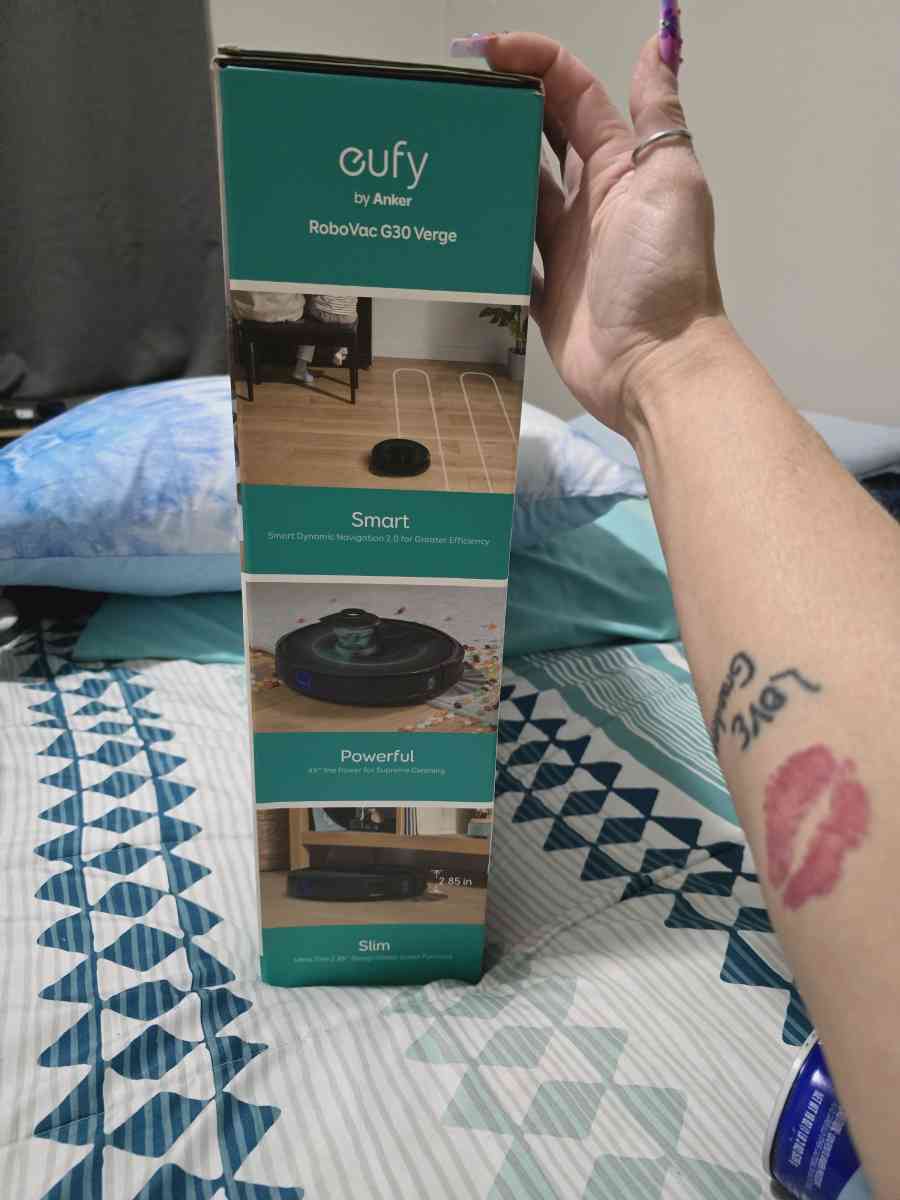 Robot Vacuum - Saint Louis, Missouri - FleaMarketBay