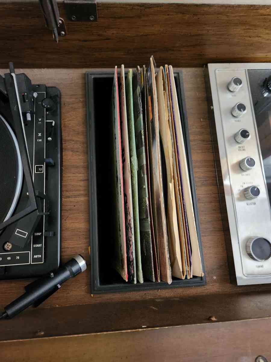 record cassette player - Greenville, South Carolina - FleaMarketBay