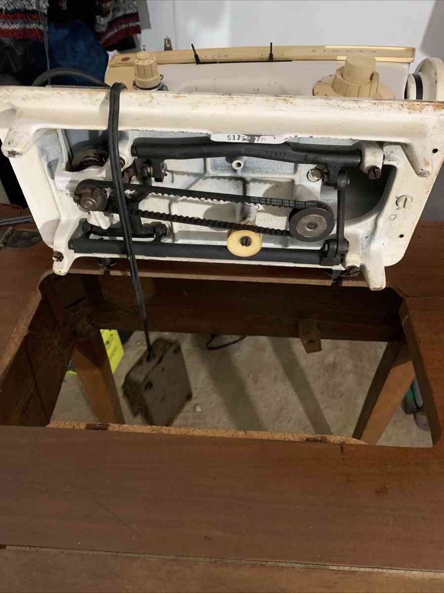 Vintage sewing machine by singer - Acme, Louisiana - FleaMarketBay
