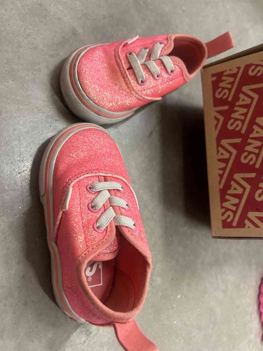 baby shoes for sale - Phoenix, Arizona - FleaMarketBay