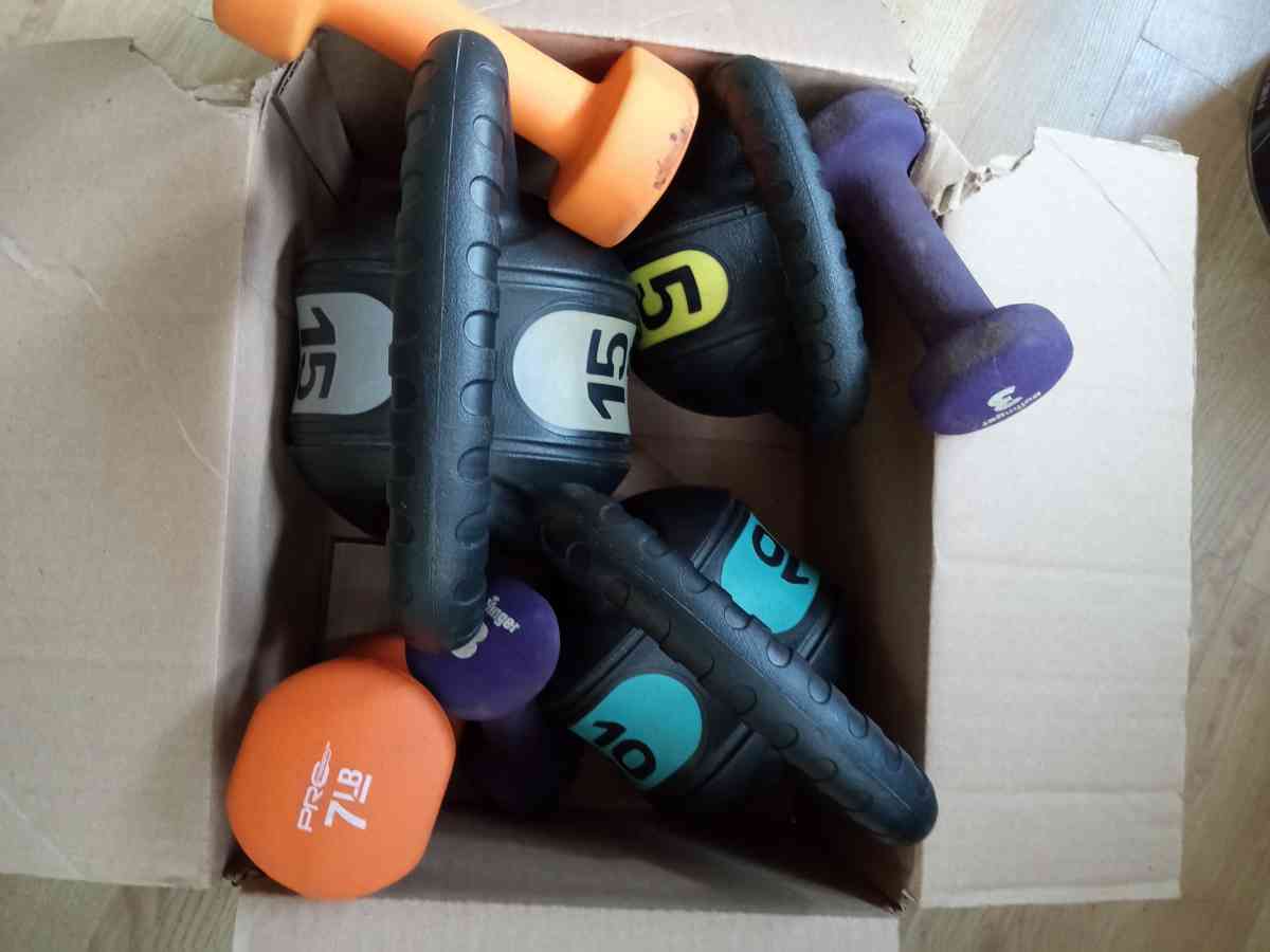 yard sale items - Peru, Indiana