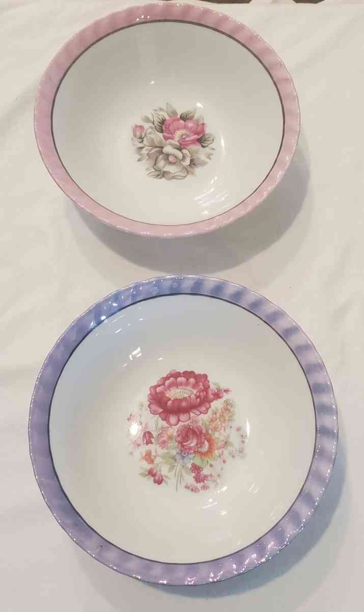 Set Of Two Vintage Lusterware Floral Patterened Bowls Japan - Fort Worth, Texas - FleaMarketBay