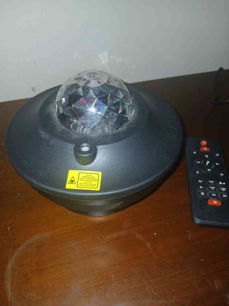 star Wave Projector Light with BT - Springfield, Pennsylvania - FleaMarketBay