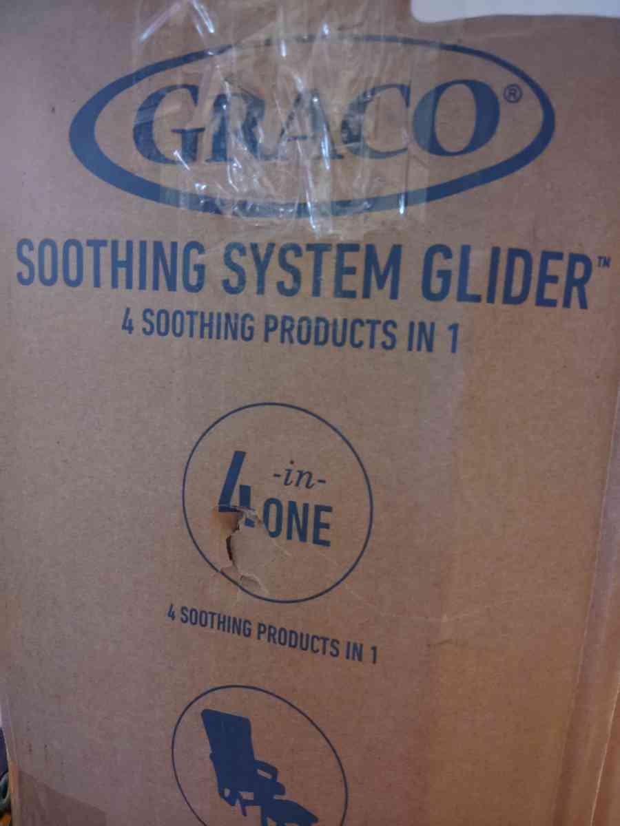 4 in 1 Soothing System Glider - Sanford, Florida - FleaMarketBay