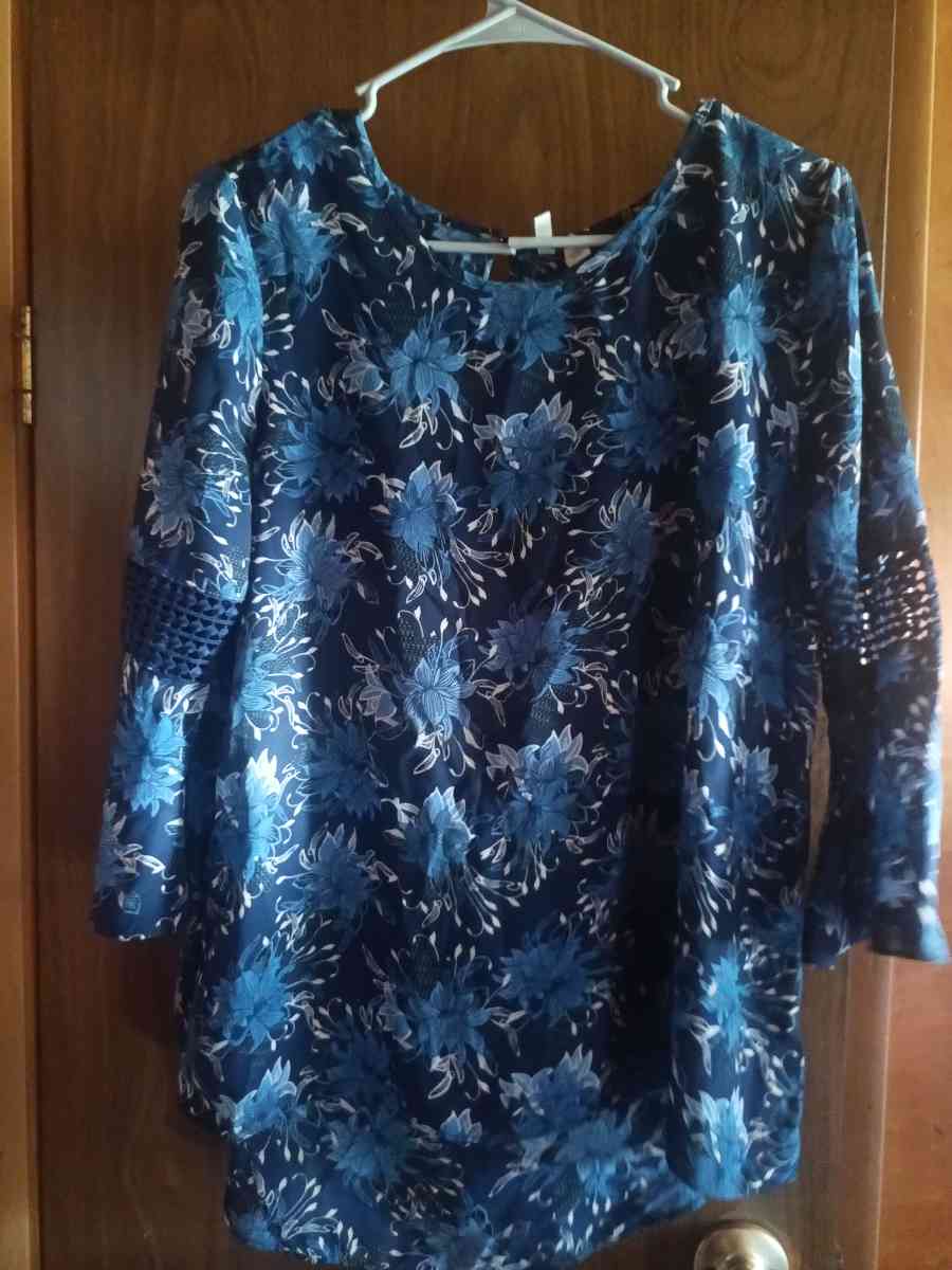 Womens Blouse Navy Blue with Tags - Leflore, Oklahoma