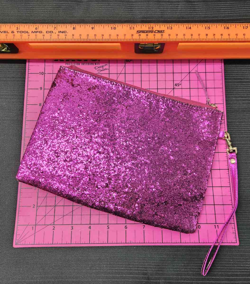 ALDO Pink Glittered Gold Top Zipper Wristlet with Strap - Kenner, Louisiana - FleaMarketBay