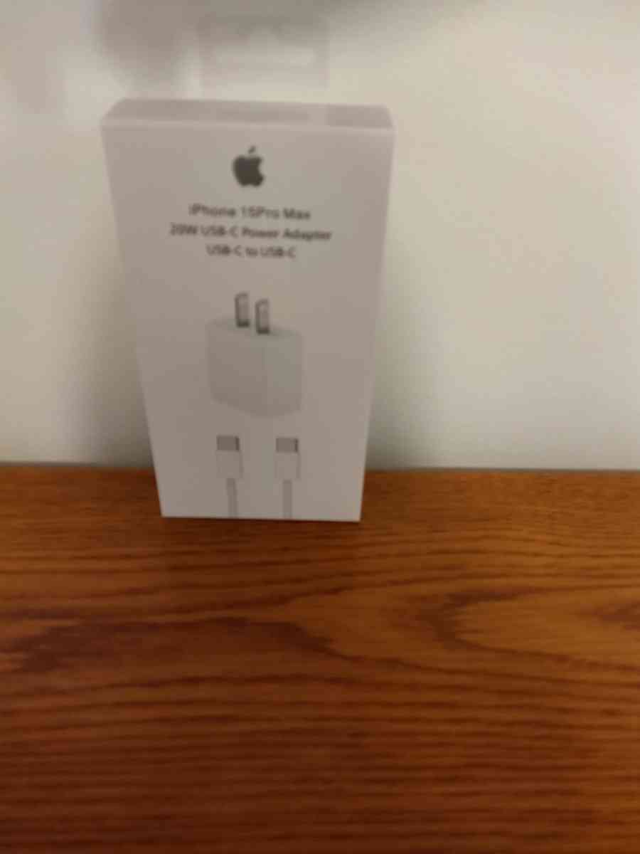 15 brand new phone charger - Alicia, Arkansas - FleaMarketBay