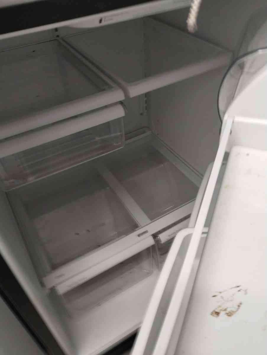 refrigerator and stove - Detroit, Michigan - FleaMarketBay