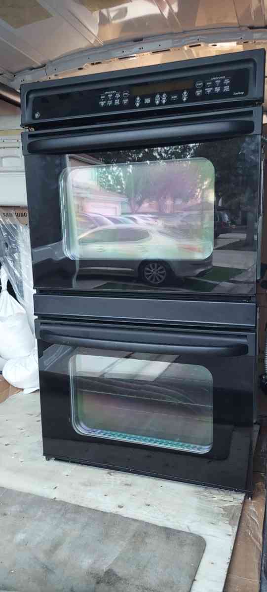 lgGE 30 BuiltIn Double Wall Oven And Over The Range - Pembroke Pines, Florida