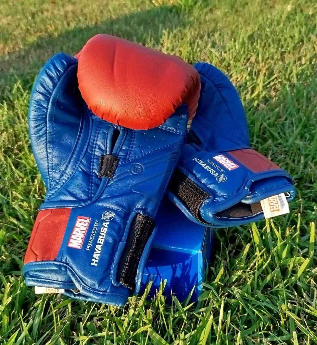 Marvels Captain Marvel Boxing Gloves - Glen Cove, New York - FleaMarketBay
