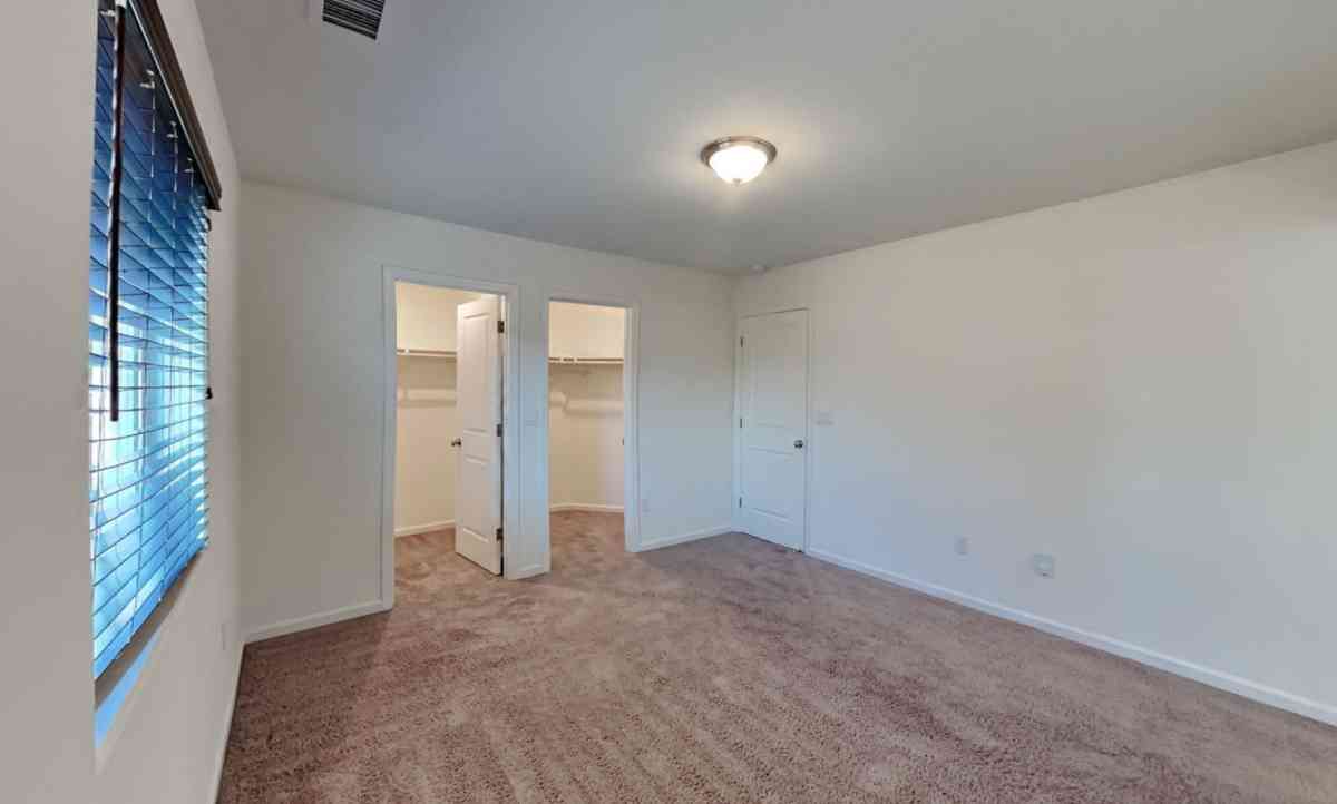 3 Bed 2 Bath House - Reno, Nevada - FleaMarketBay