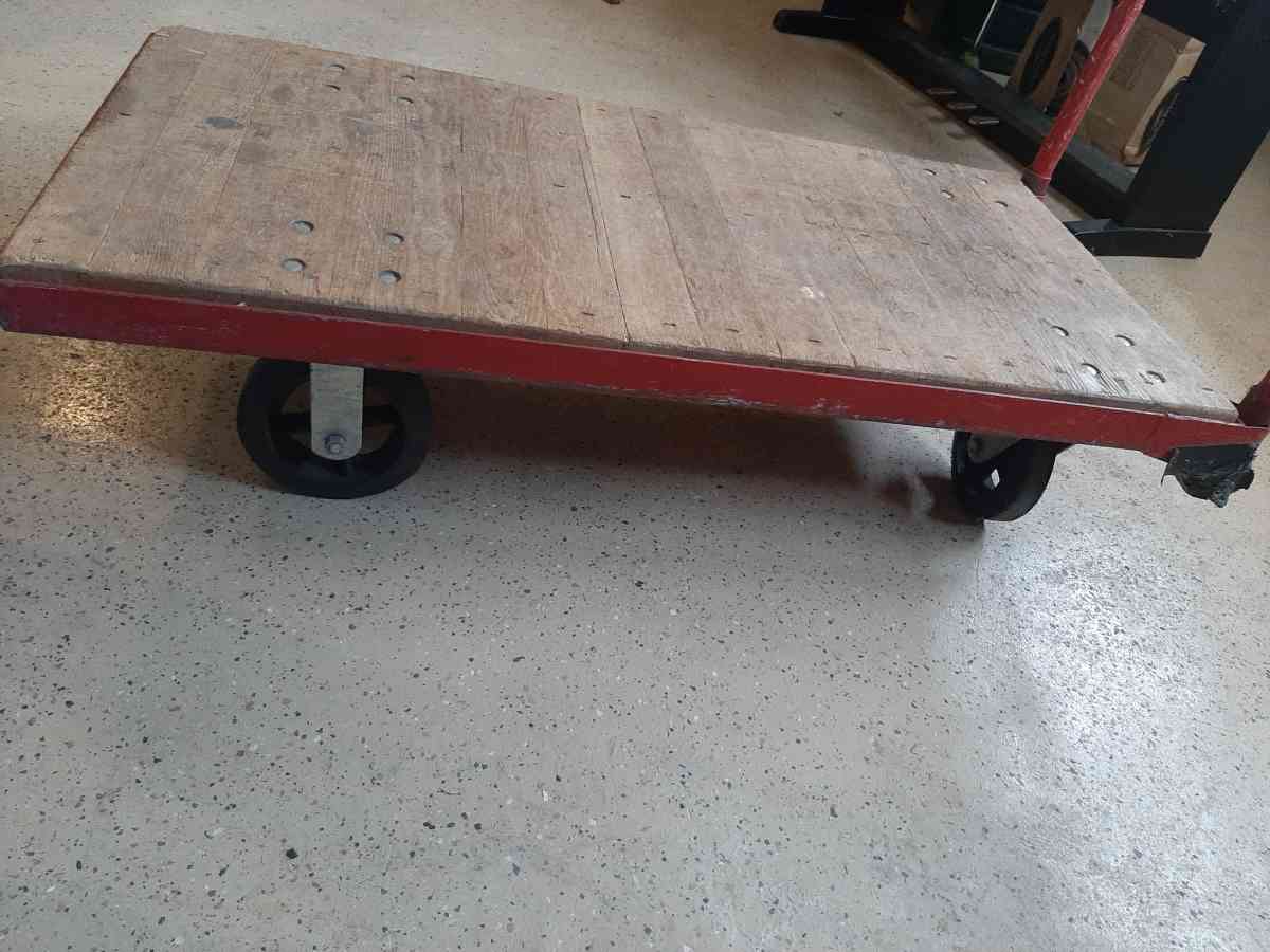 Platform cart - Landrum, South Carolina - FleaMarketBay