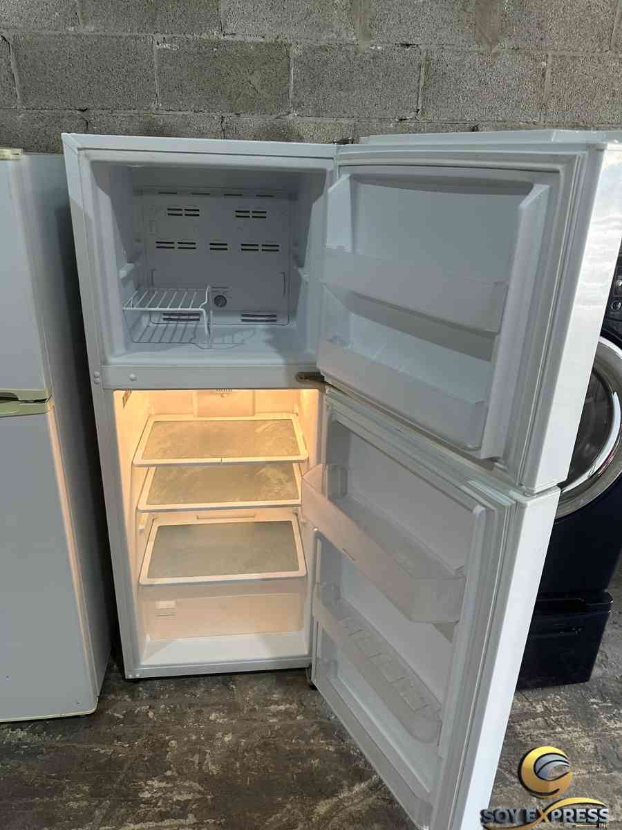 Whirlpool refrigerator top and bottom 24W - Miami, Florida - FleaMarketBay
