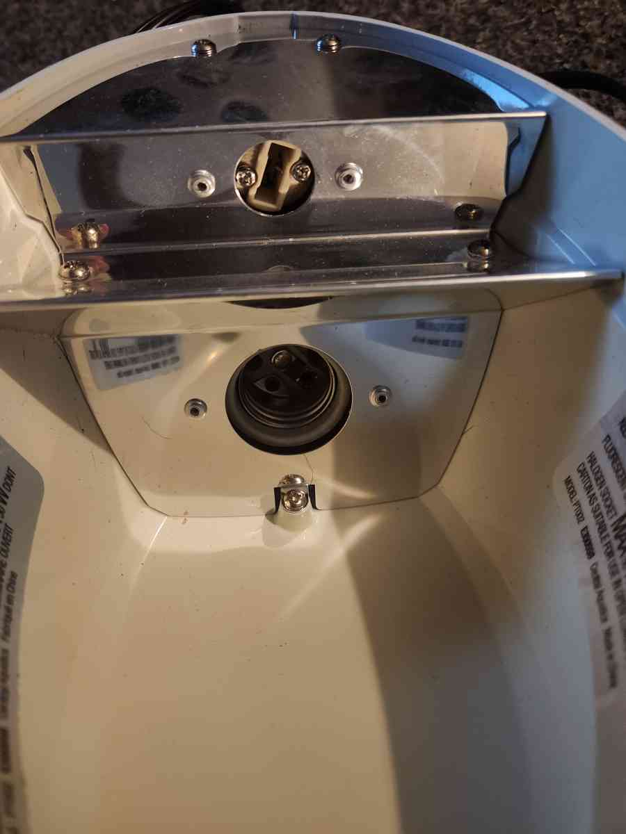 UV Heat duo lamp - Sunnyside, Washington - FleaMarketBay