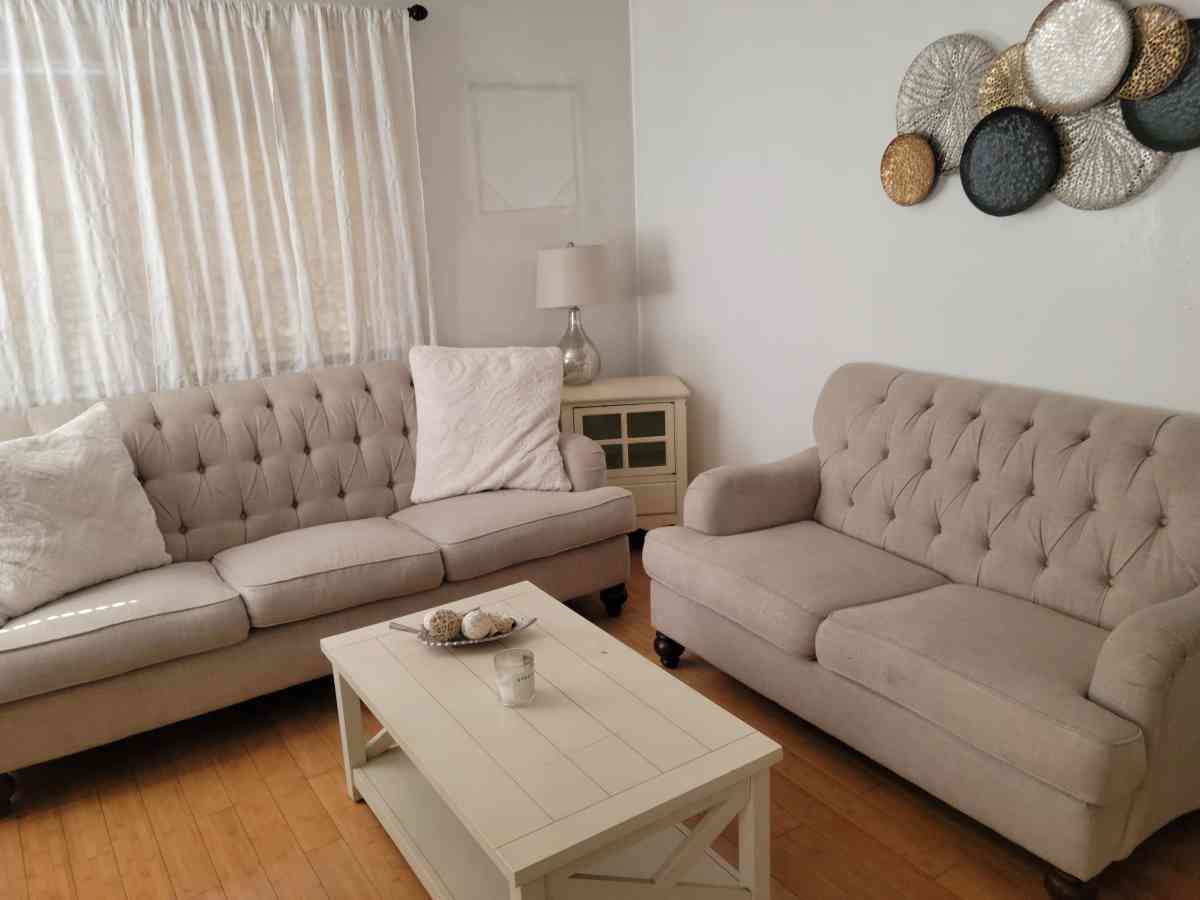 Couches - San Pablo, California - FleaMarketBay