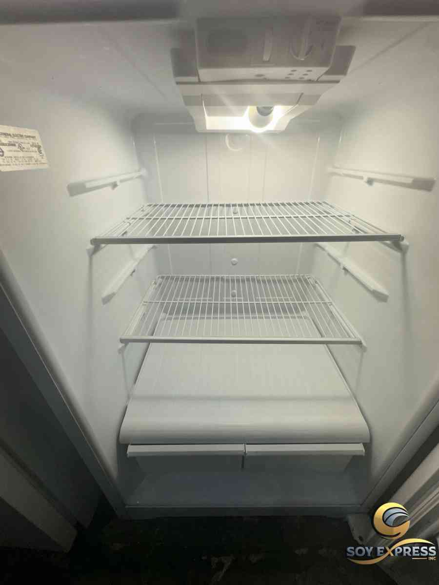 GE refrigerator top and bottom - Miami, Florida - FleaMarketBay