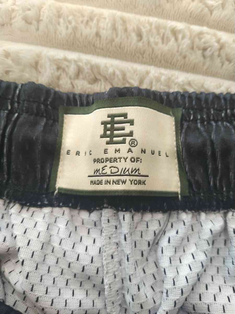 Eric Emanuel Black Skyline Shorts Size Medium - Atlanta, Georgia - FleaMarketBay