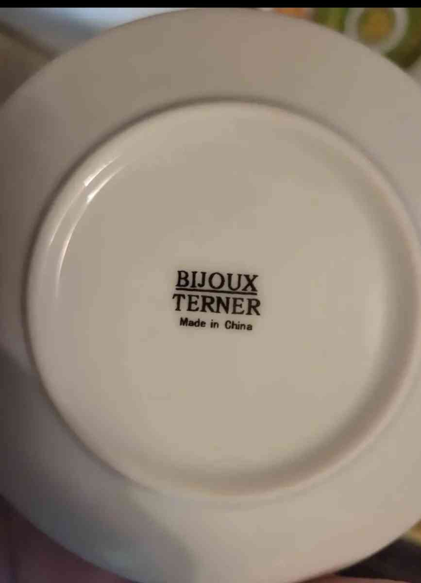 Bijoux Terner set of 3 tea cups with saucers - Saint Petersburg, Florida - FleaMarketBay