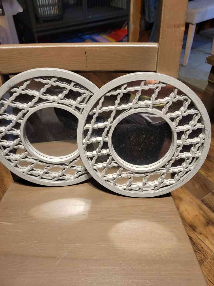 mirrors - Saint Petersburg, Florida