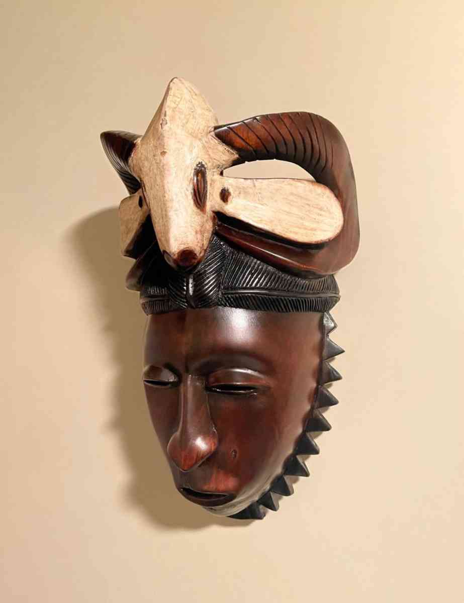 Vintage African Guru Ritual Dancing Mask
