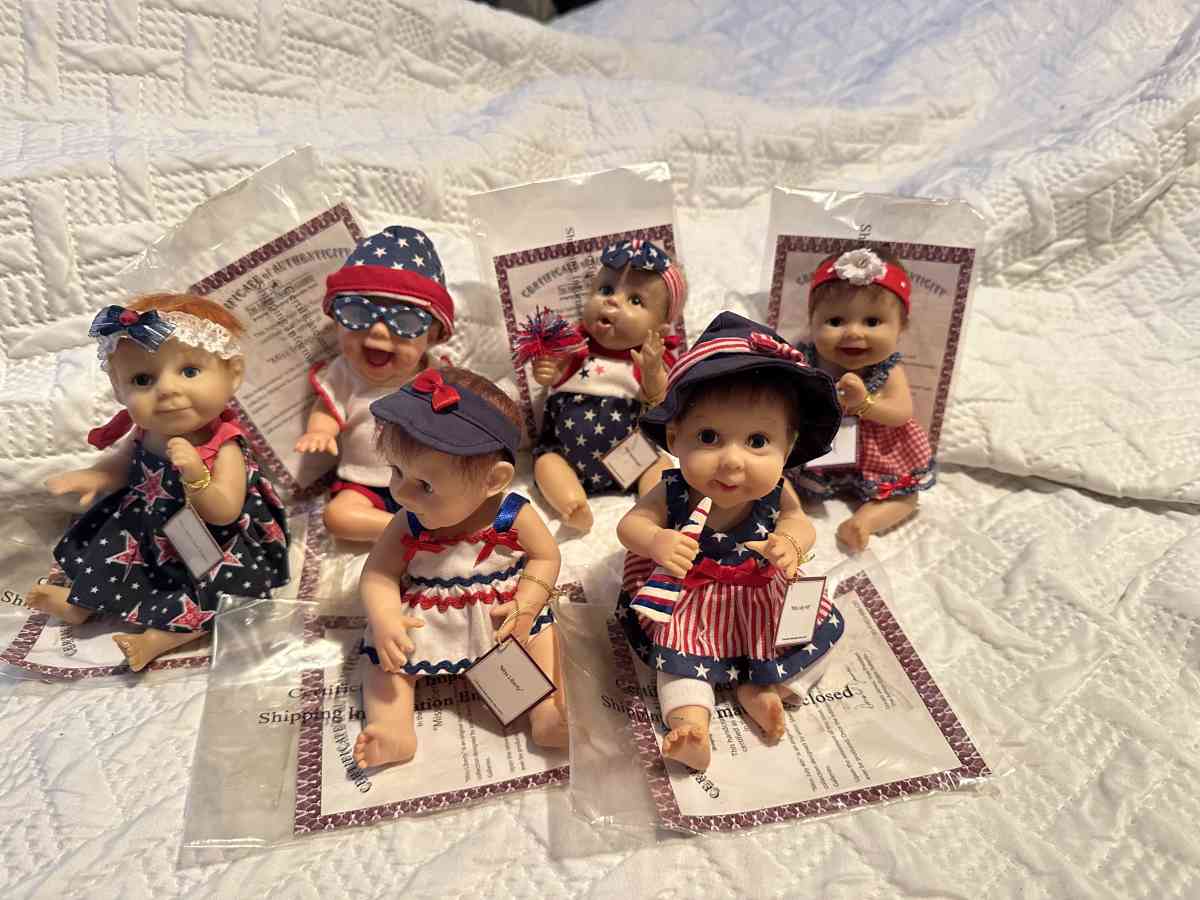 Ashton Drake Mini Dolls - Scott Depot, West Virginia - FleaMarketBay