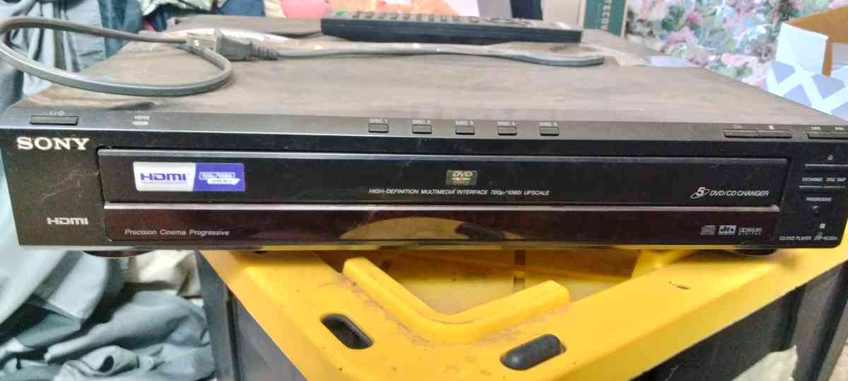 5 Disc DVD Changer - Manteca, California - FleaMarketBay