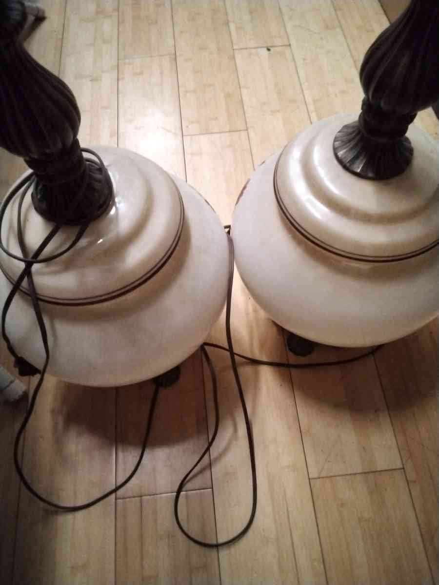 antique lamps - Palm Springs, California - FleaMarketBay
