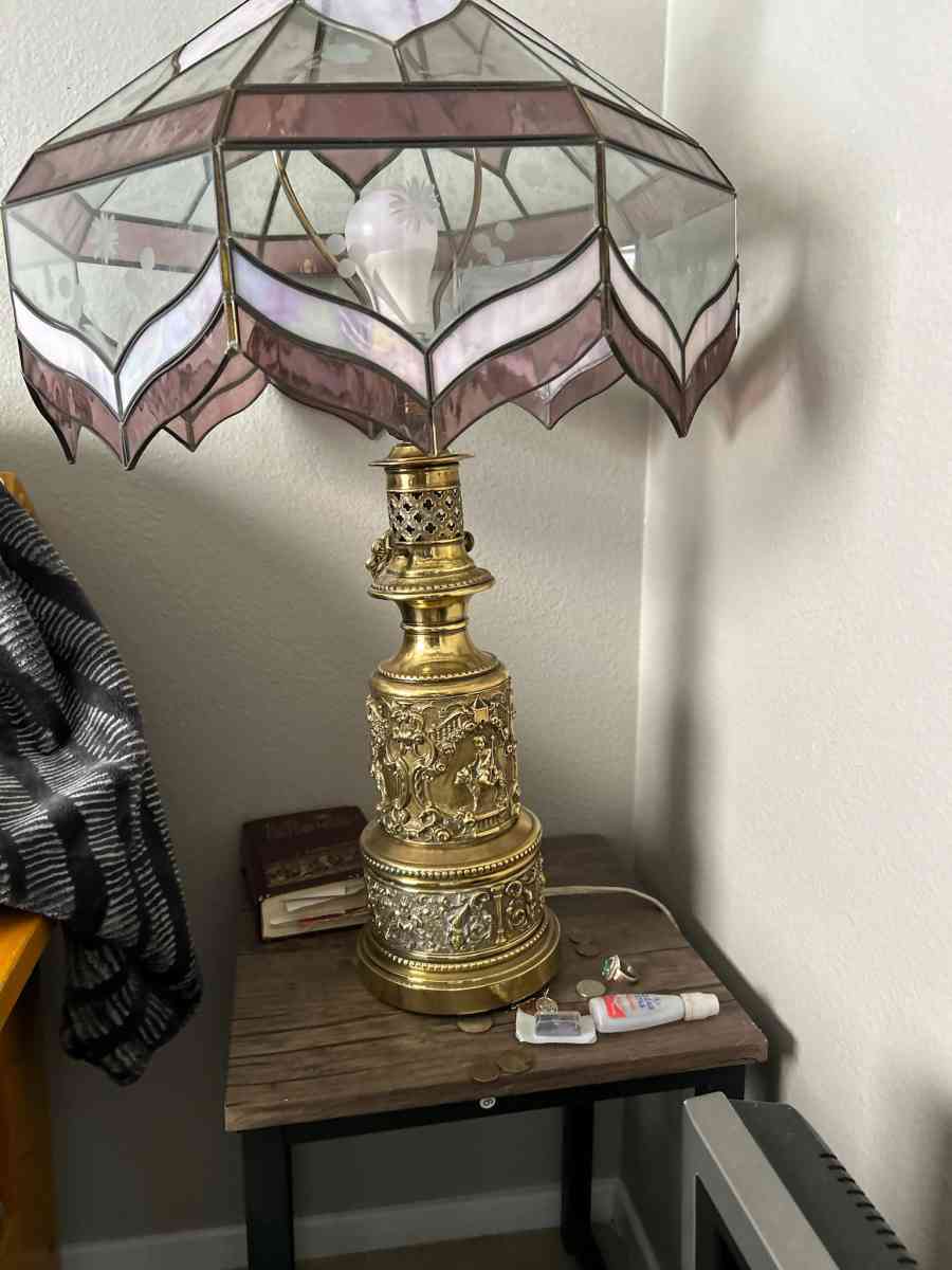old Vincents lamp shade and lamp - Las Vegas, Nevada - FleaMarketBay