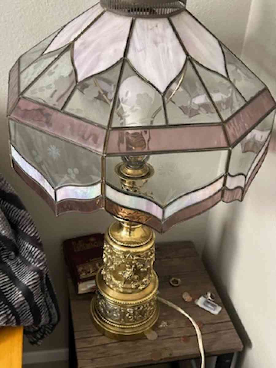 old Vincents lamp shade and lamp - Las Vegas, Nevada - FleaMarketBay