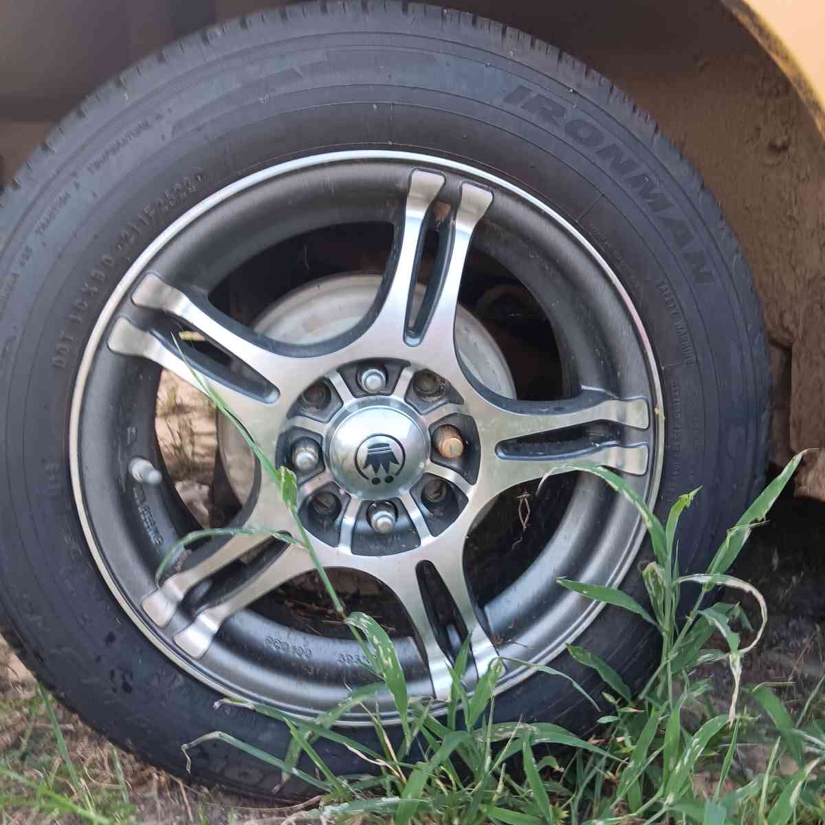 Wheels and tires - Nashville, Arkansas - FleaMarketBay