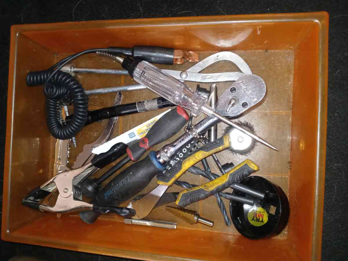 mechanic tools and AC equipment - Henderson, Nevada - FleaMarketBay