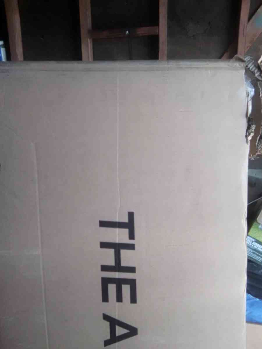 Queen Bedframe and Headboard with 4dresser - Banning, California - FleaMarketBay