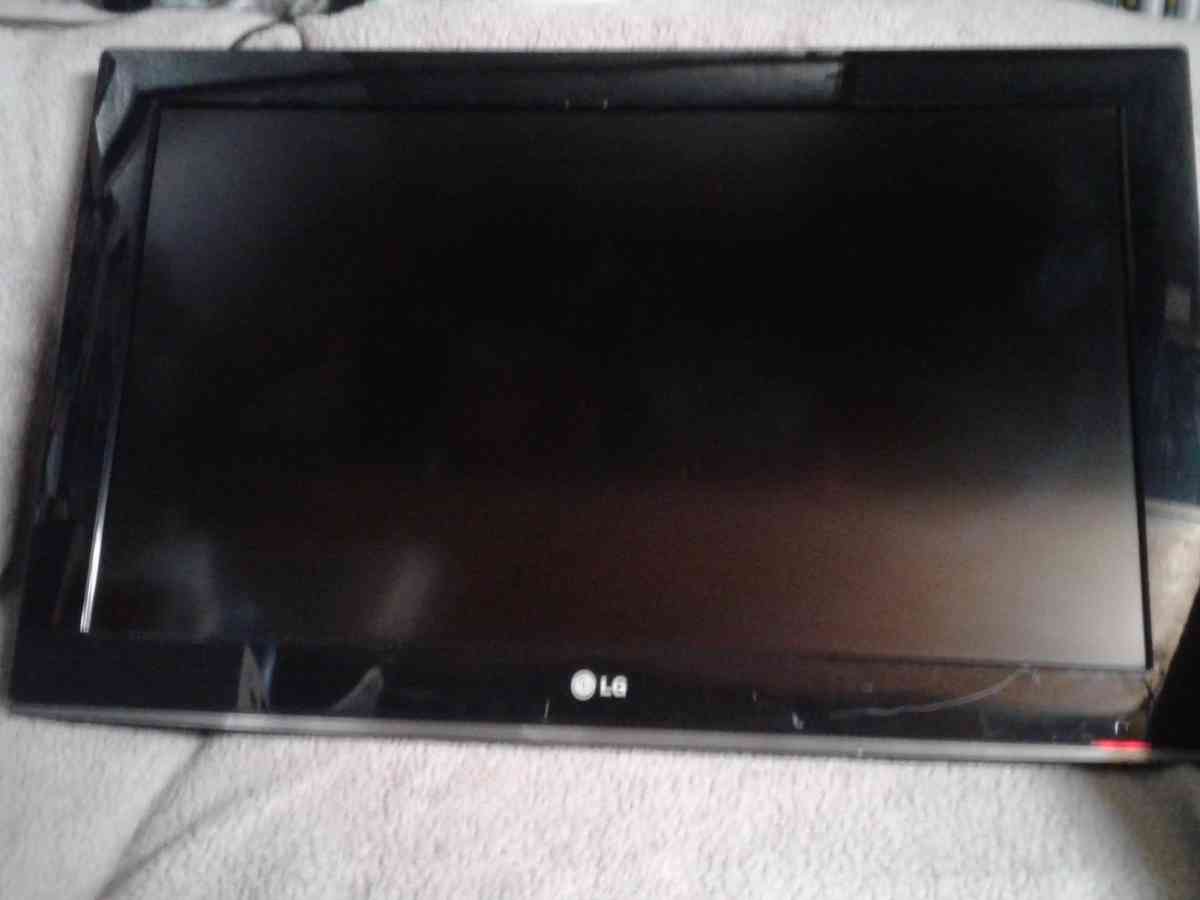 Real nice 32 LG TV - Sumter, South Carolina - FleaMarketBay