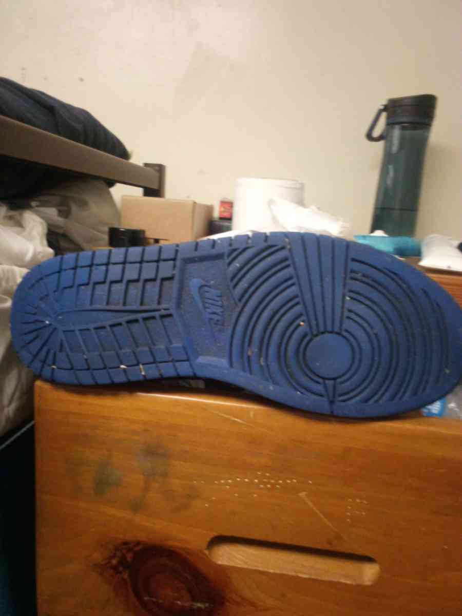Nike Air Jordan 1 SE - Philadelphia, Pennsylvania - FleaMarketBay