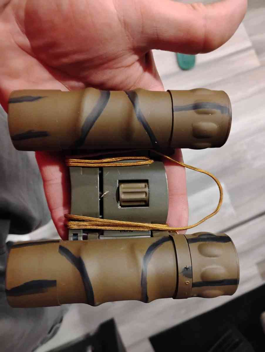 binoculars used once - Decatur, Alabama - FleaMarketBay