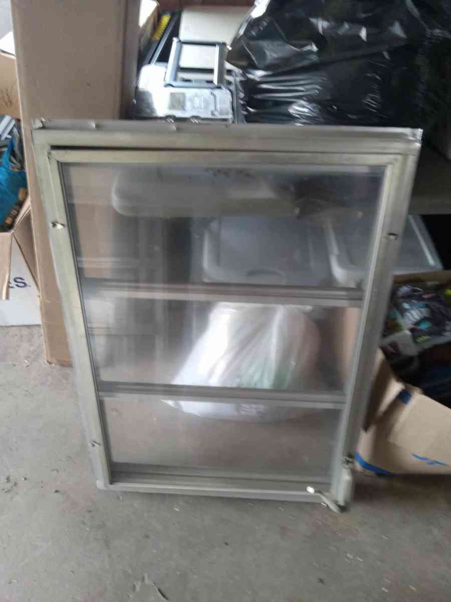 crank windows 3 with storm glass - Alexis, Illinois