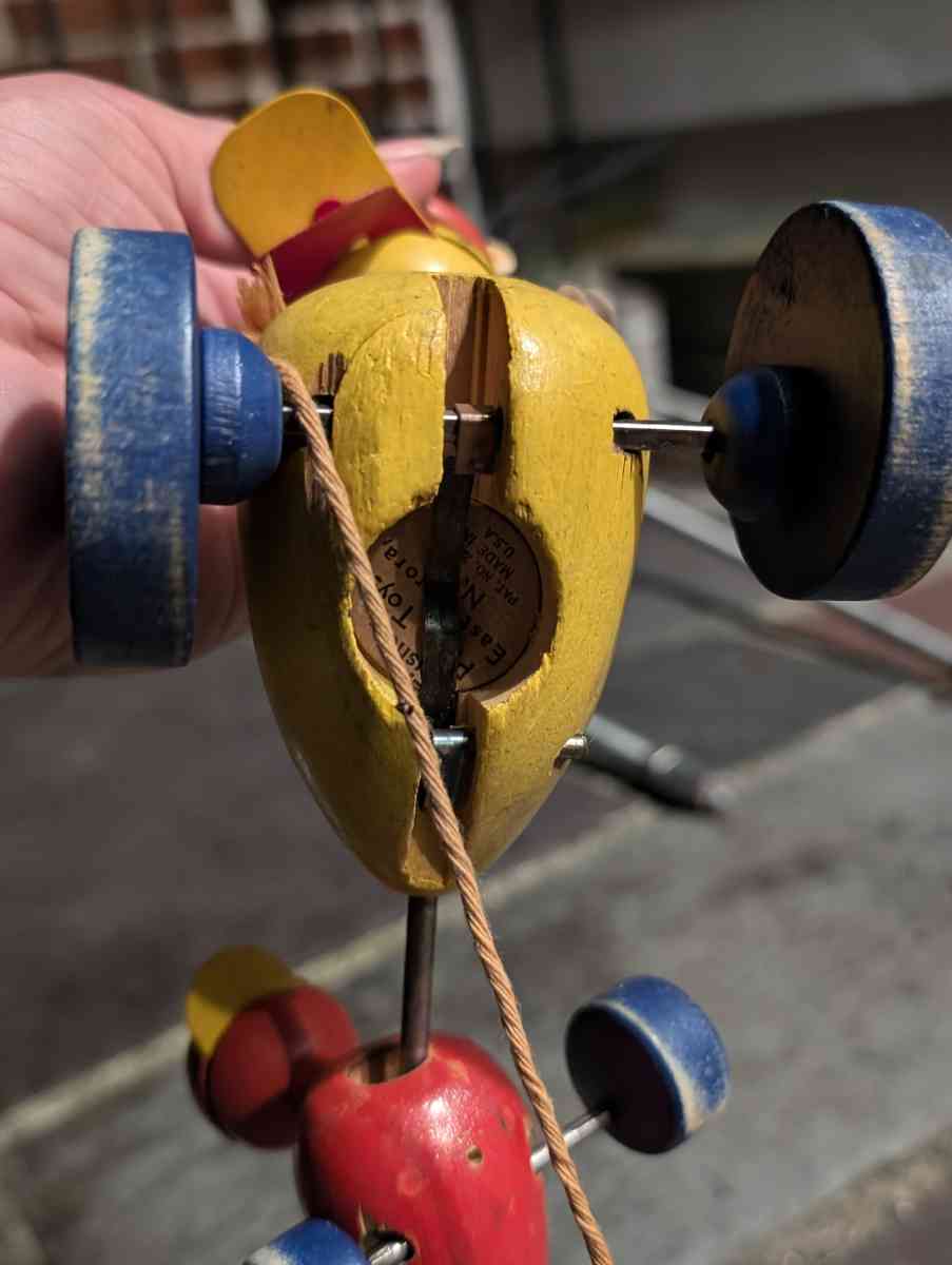 Fischer Price ANTIQUE TOY - Ellendale, Delaware - FleaMarketBay