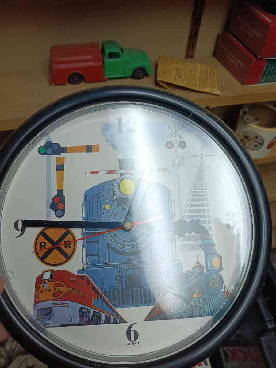 trains stuff - Rochester, New York - FleaMarketBay